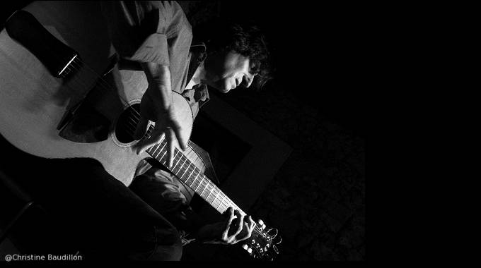 Photo Raymond Boni solo © Christine Baudillon
