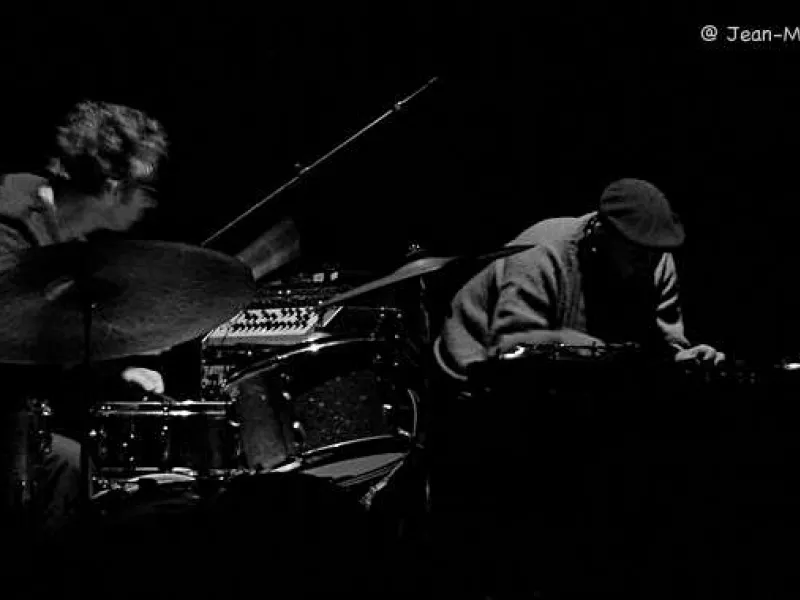 Ambitronix et Req DJ Set