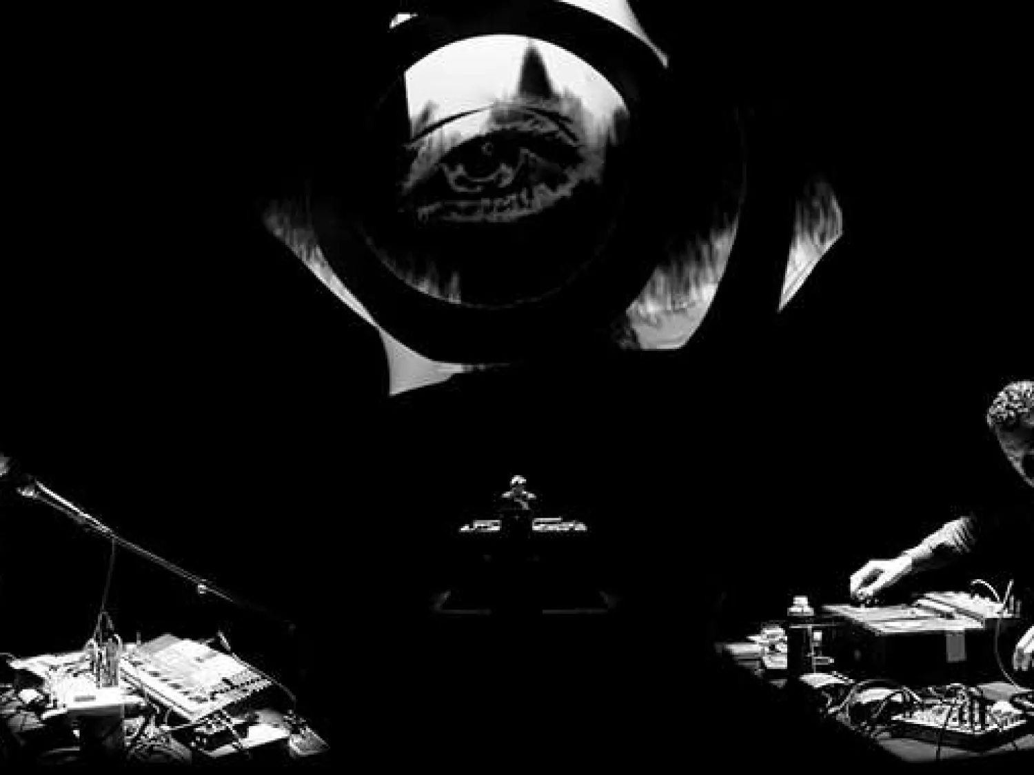 Photo Ufo 77 © DR